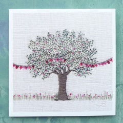 apple-tree-with-bunting-card-