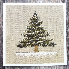 snow-fir-tree-card--_179670436